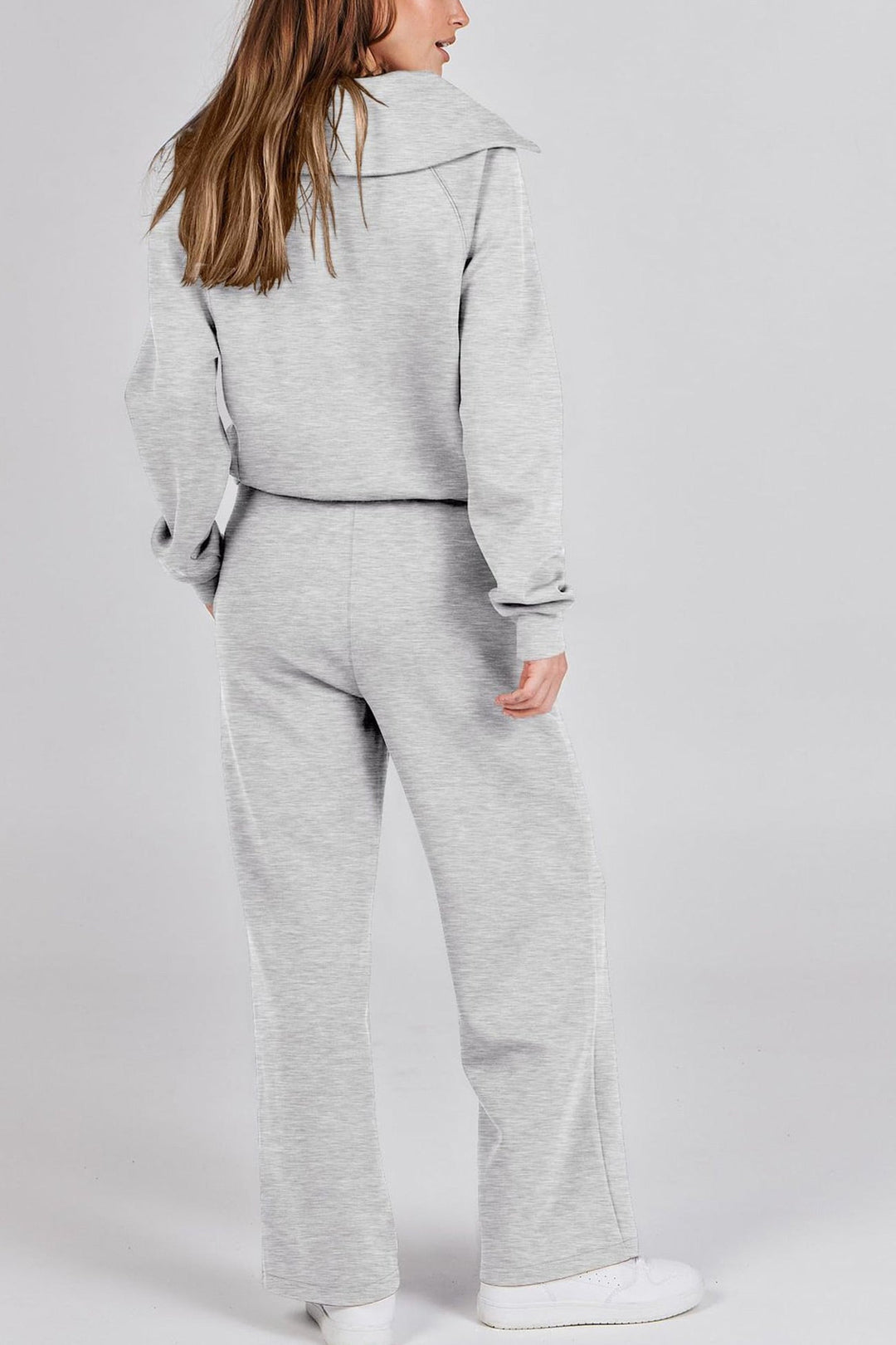 Stilla | Sweatshirt med stor lynlås og ombukket krave og lange bukser