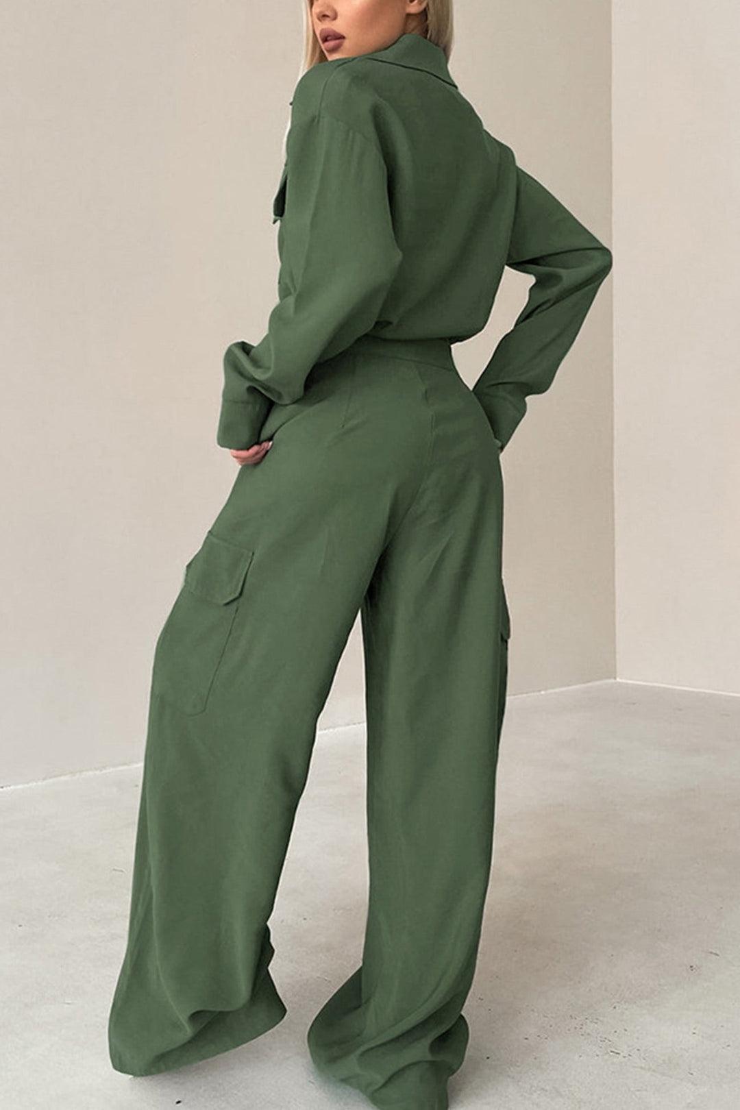 Stilla | Enkle Cargo Jumpsuits Med Knapper og Lange Ærmer