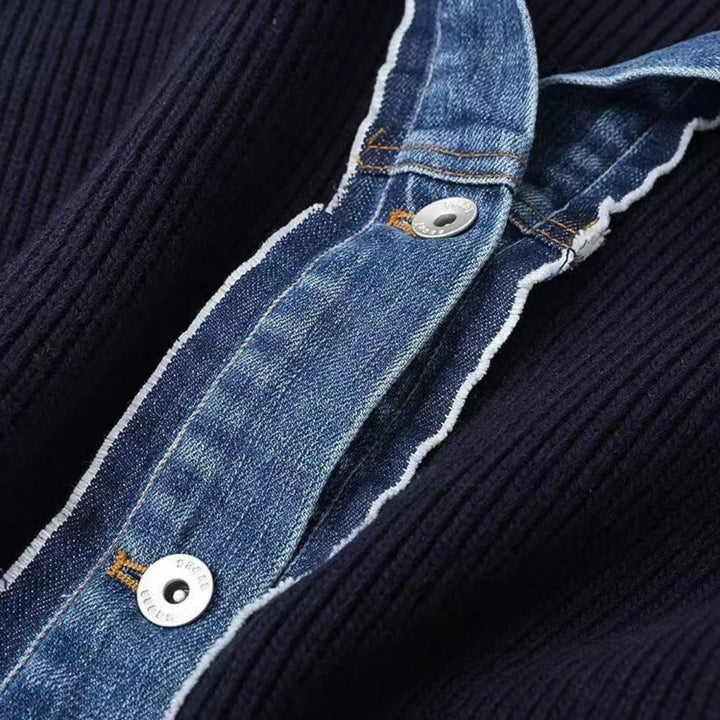 Stilla | Pullover med Denim Krave og Knapstolpe