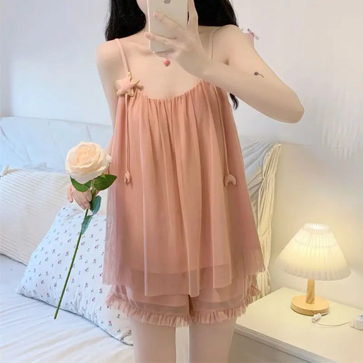 Stilla | Nattkjole i blomster-lace sommer