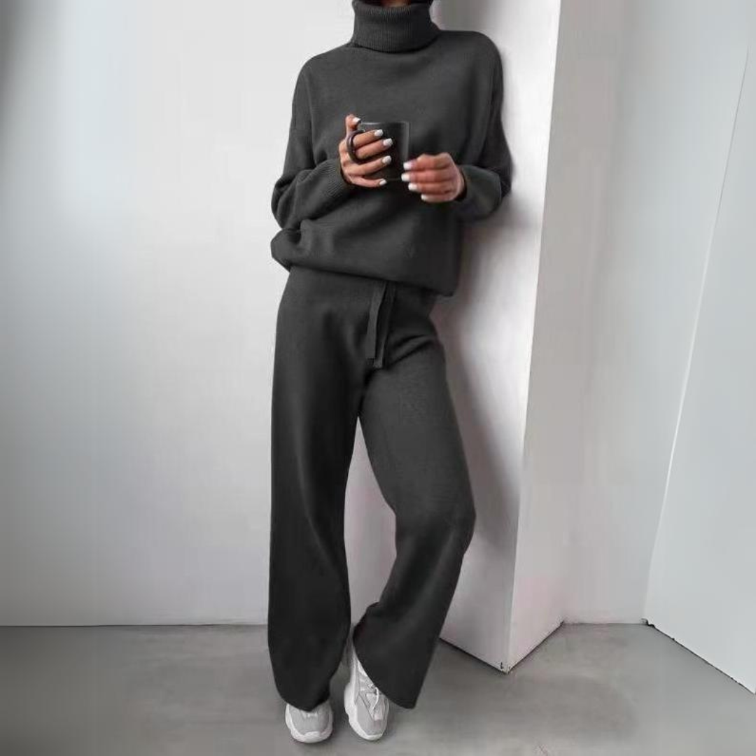 Stilla | Stilfuldt Ensemble Med Krammepullover