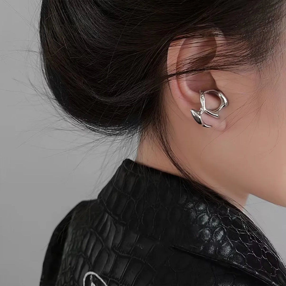 Stilla | Stjerneformede Zirconia Øreringe Med Krydsdetalje