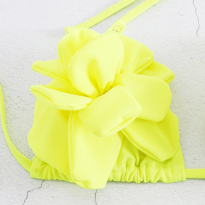 Dame bikini-sæt med iøjnefaldende blomster-puff-detaljer og sexet højt skåret trusse Stilla