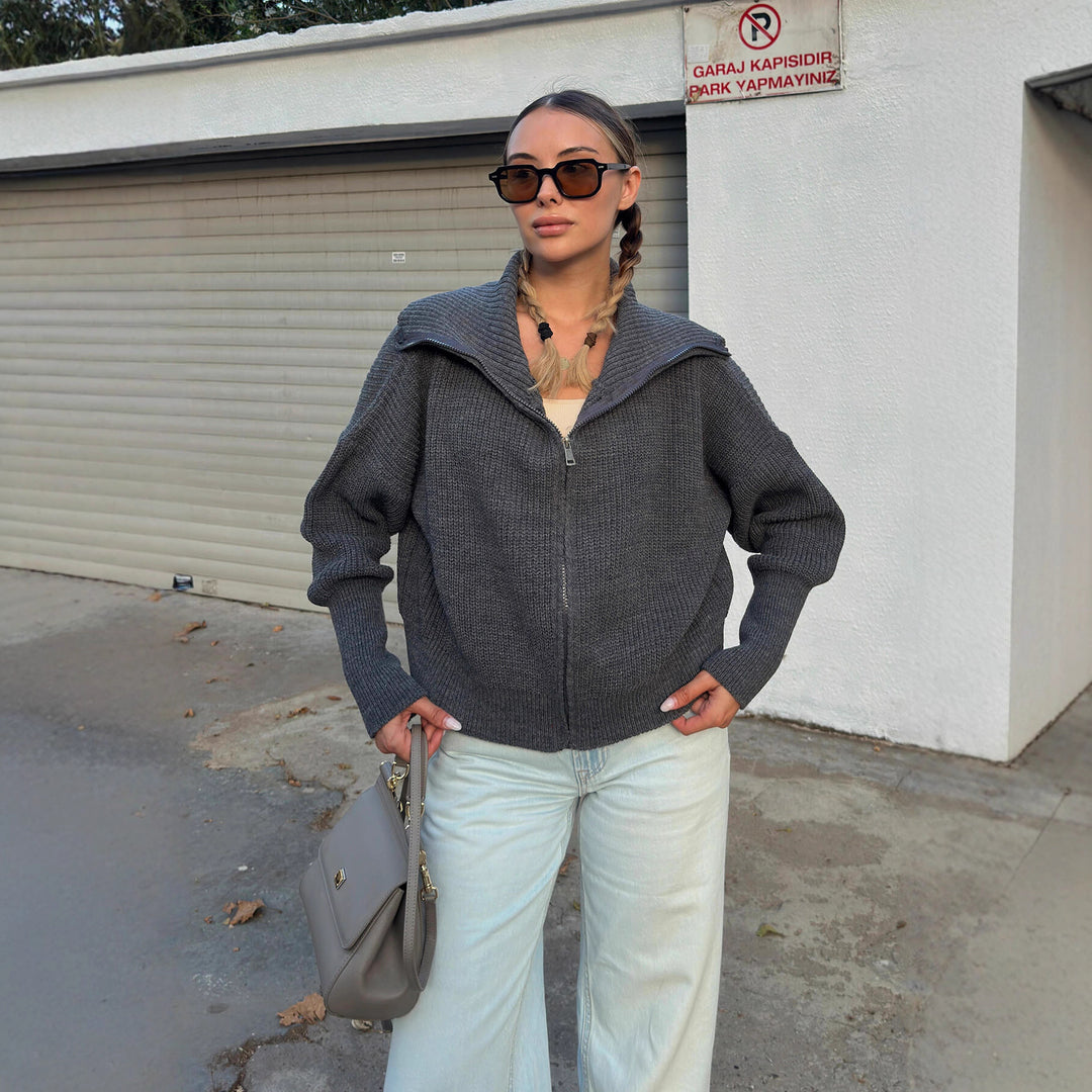 Dame Oversized Strik Cardigan med Høj Krave og Lynlås Skovae