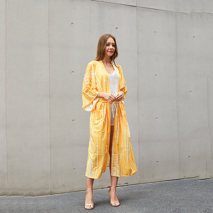 Dame Strandkimono med afslappet snit og elegant mønster Stilla