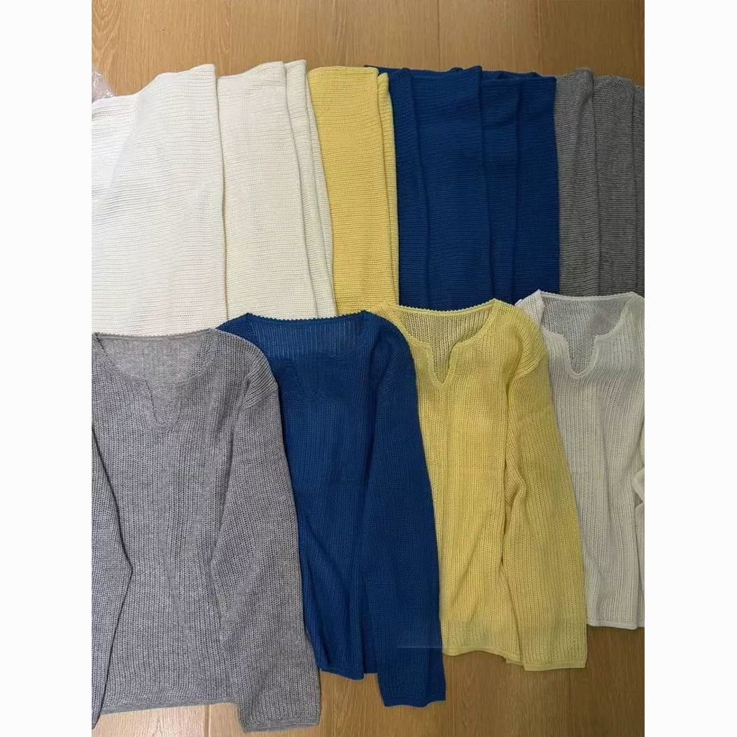Kvinders afslappede sweater med stilfuld V-hals Stilla
