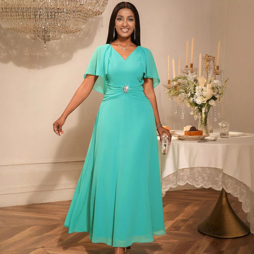 Dame elegant Maxi-kjole med smart foldedesign og glamourøs brosche Skovae