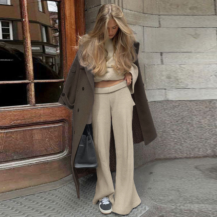 Dame elegante Flared-Leggings lavet af elastisk strikstof Skovae