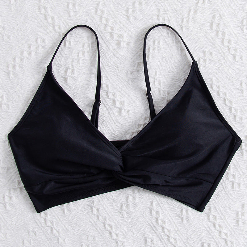 Dame sommerlig Bralette-bikinioverdel med elegant twist-detail Skovae
