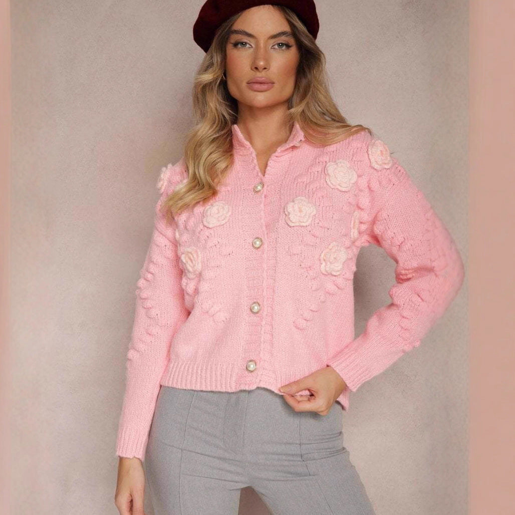 Kvinders cardigan med blomsterapplikationer og trendy knapdesign Stilla