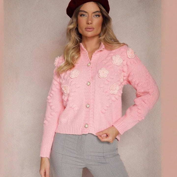 Kvinders cardigan med blomsterapplikationer og trendy knapdesign Stilla