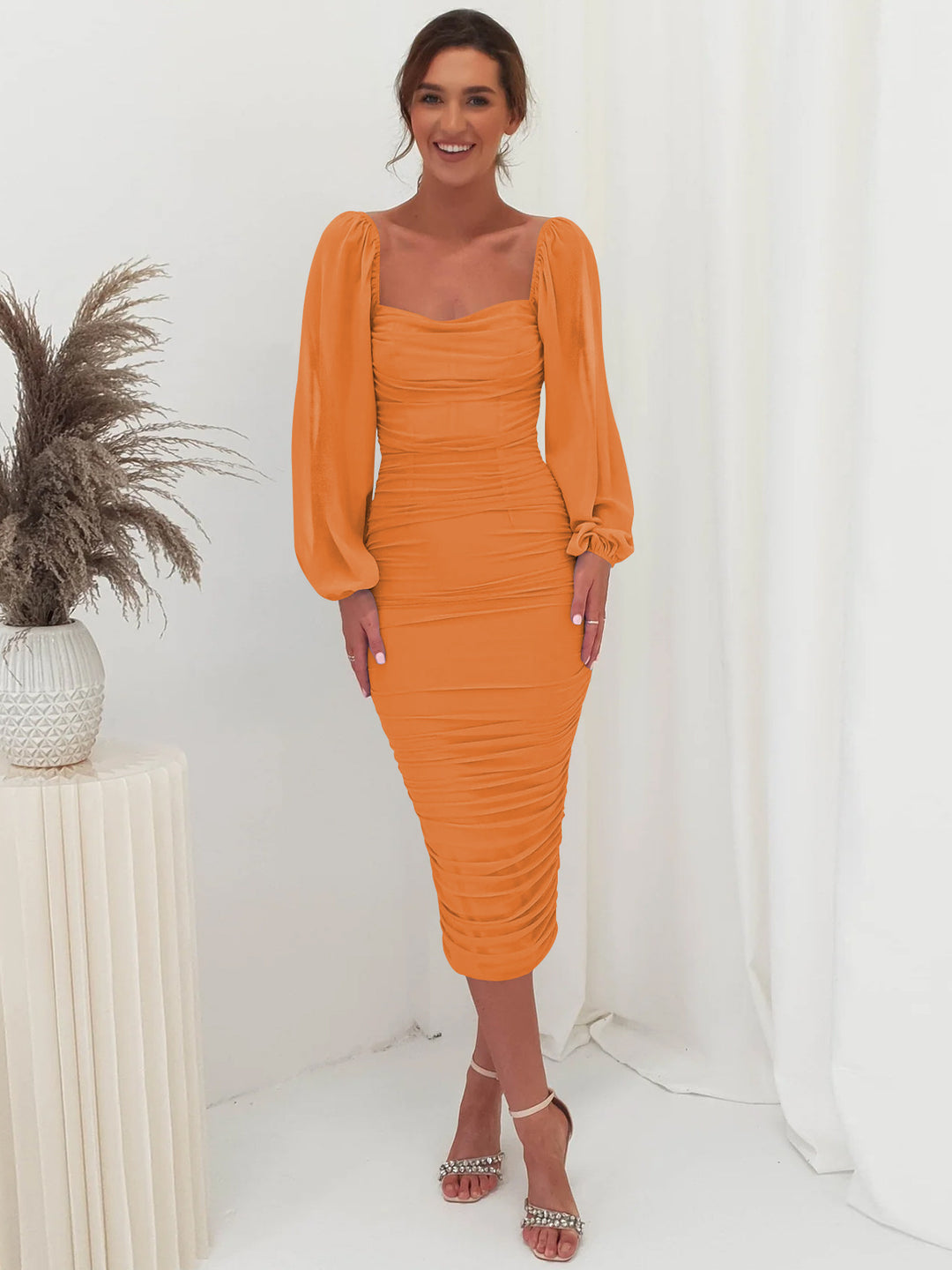 Dame elegant Midi-kjole med puffærmer og raffinert flæse-design Stilla