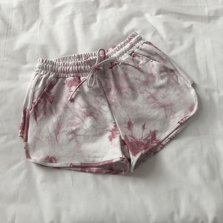 Kvindernes casual sweatshorts med trendy tie-dye design og praktiske sidelommer
