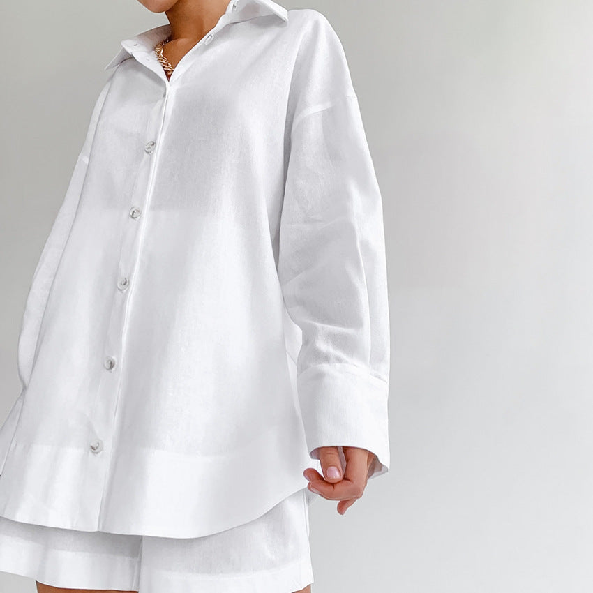 Dame overdimensioneret skjorte bluse i let materiale med lange ærmer og elegante knapper Stilla