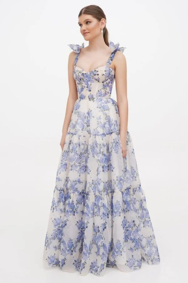 Kvinder Elegant Maxi Kjole med Blomsterdetaljer og Rynkede Stropper Skovae