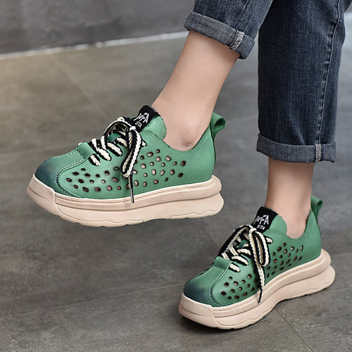 Dame Sneakers med perforeret overdel og en komfortabel platformssål Stilla