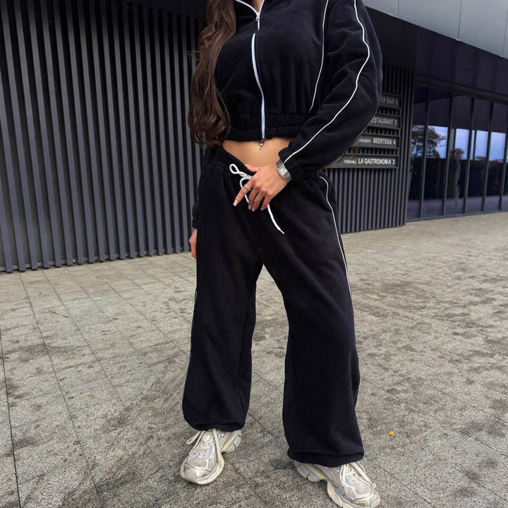 Kvinders afslappede cropped hoodie og brede joggebukser sæt Skovae