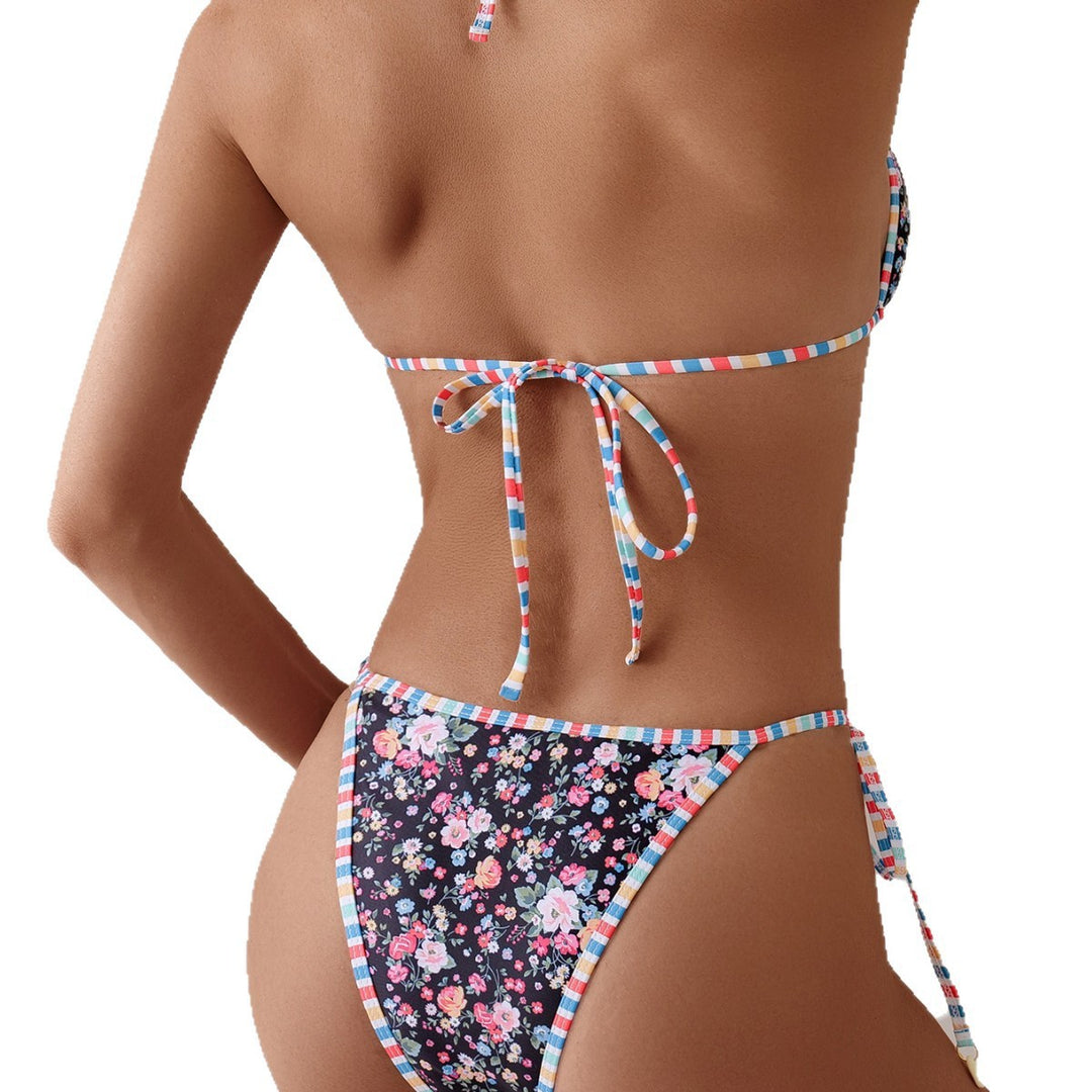 Dame Triangel-Bikini med legende blomsterprint og dristige snorebånd Skovae