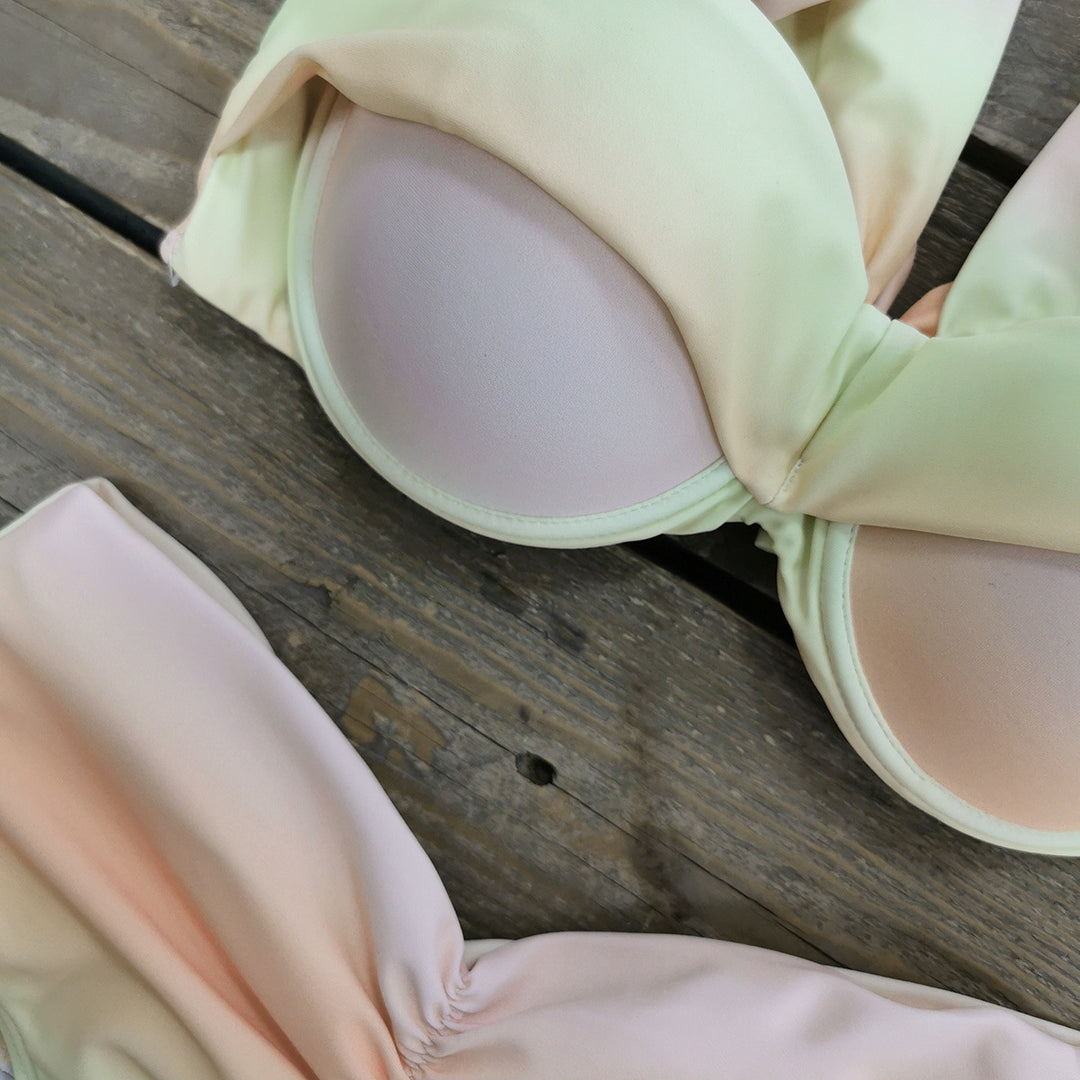 Dame bikini sæt med innovativt push-up-top og høj taljesnit Stilla