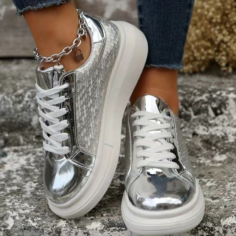 Dame Sneakers med elegant krokodillemønster og komfortabel sål Stilla