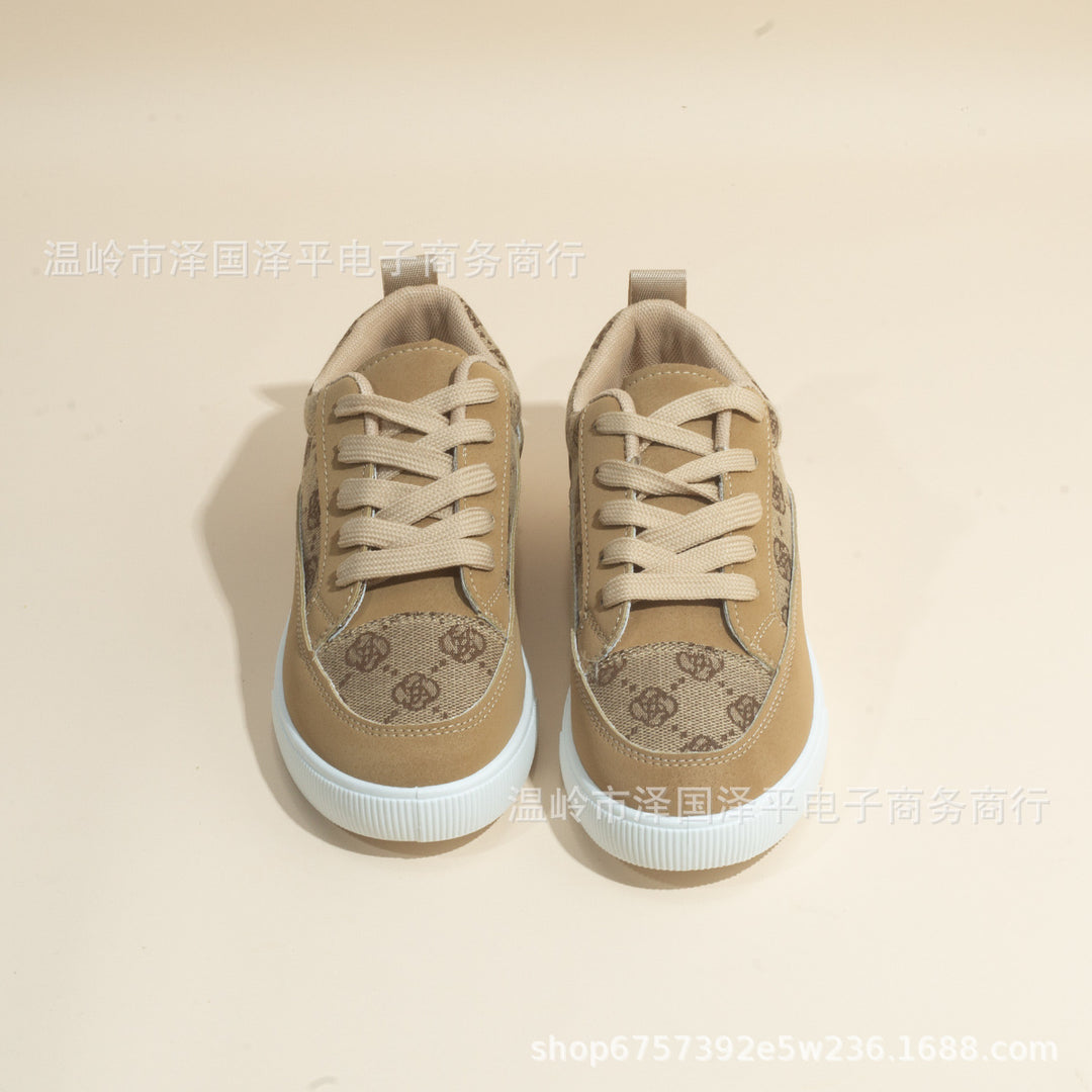 Dame sneakers med stilfuldt monogram-design og komfortabel sål Stilla