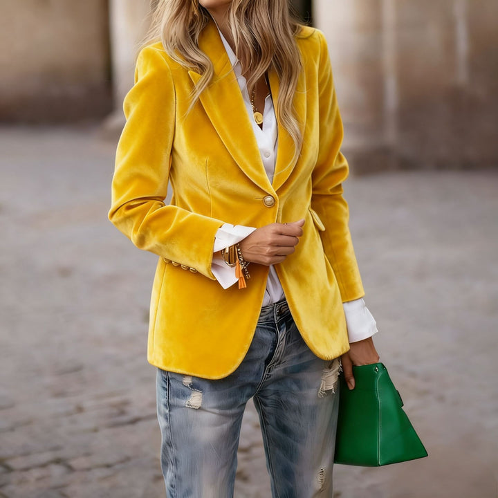 Damer Elegant Fløjl Blazer med Skræddersyet Pasform og Guld Knapper Stilla