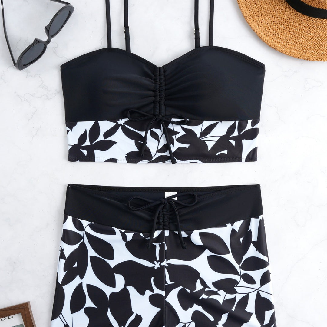 Dame bikini sæt med fashionable rynk og højtaljede shorts Skovae