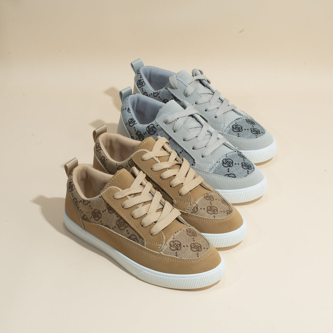 Dame sneakers med stilfuldt monogram-design og komfortabel sål Stilla