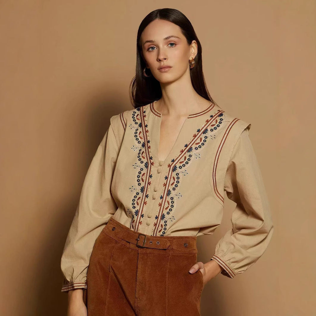 Damebluse med kunstneriske broderier og afslappet snit Stilla