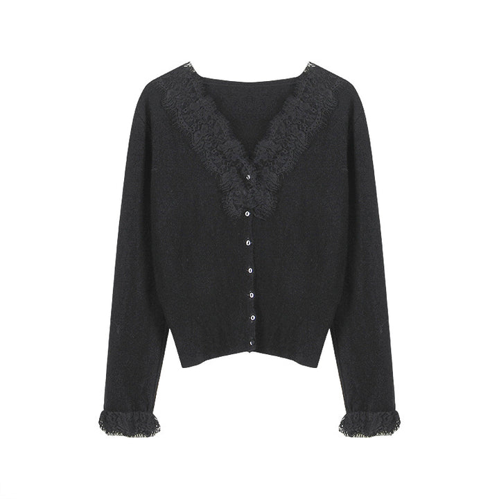 Dame fin cardigan med delikat spidskant og knaplukning Stilla