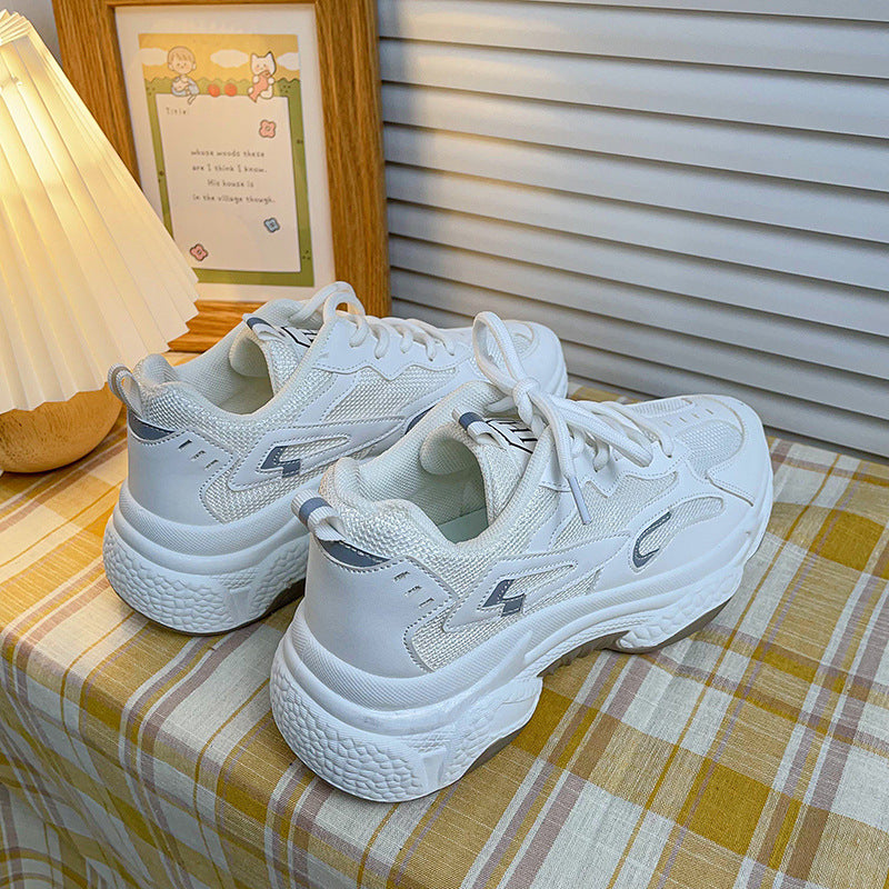 Dame Sporty sneakers med åndbart mesh-overflade og dæmpende sål Stilla