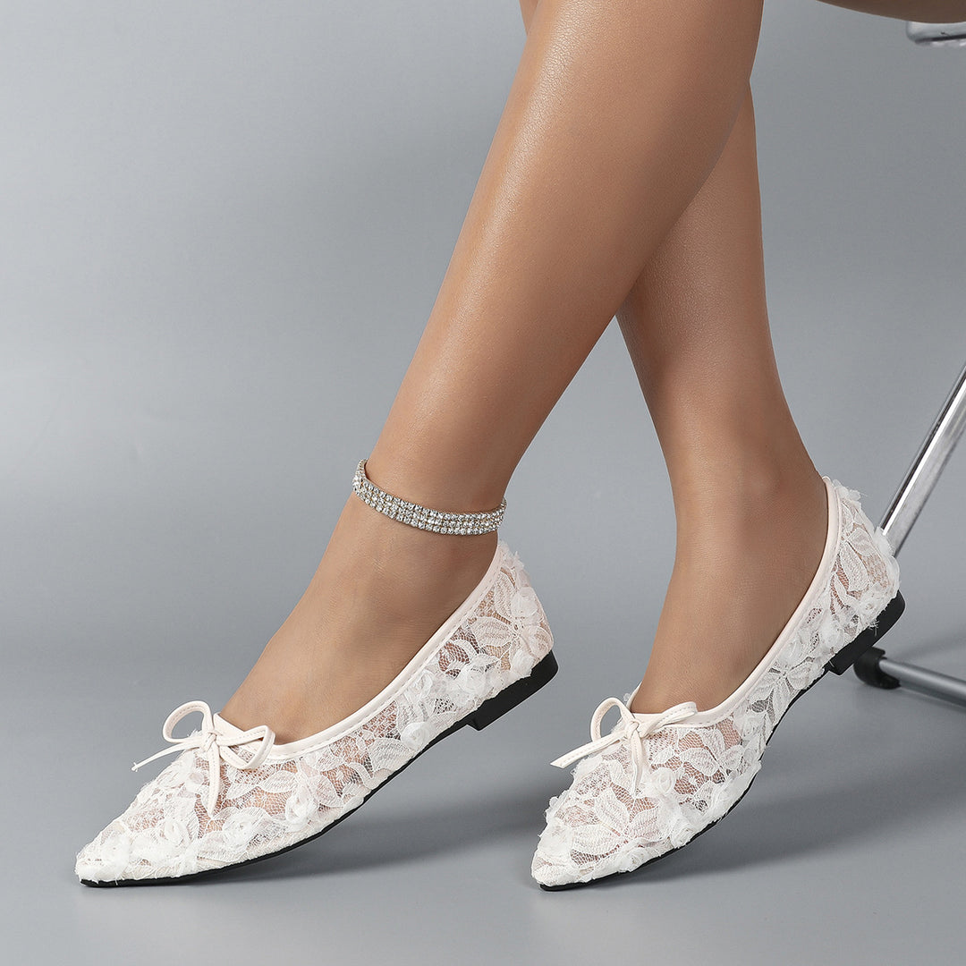 Dame ballerinaer lavet af fin spids med elegant sløjfeapplikation Stilla