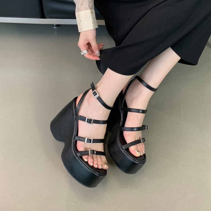 Dame Plade-Sandaler med elegante transparente stropper og moderigtige blokhæl Stilla