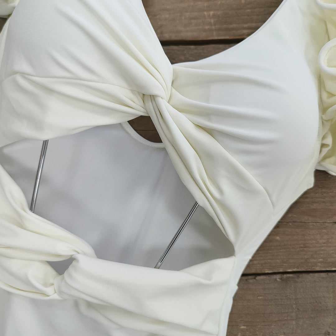 Dame heldragt badedragt med raffinerede rynker og cut-out-design Stilla