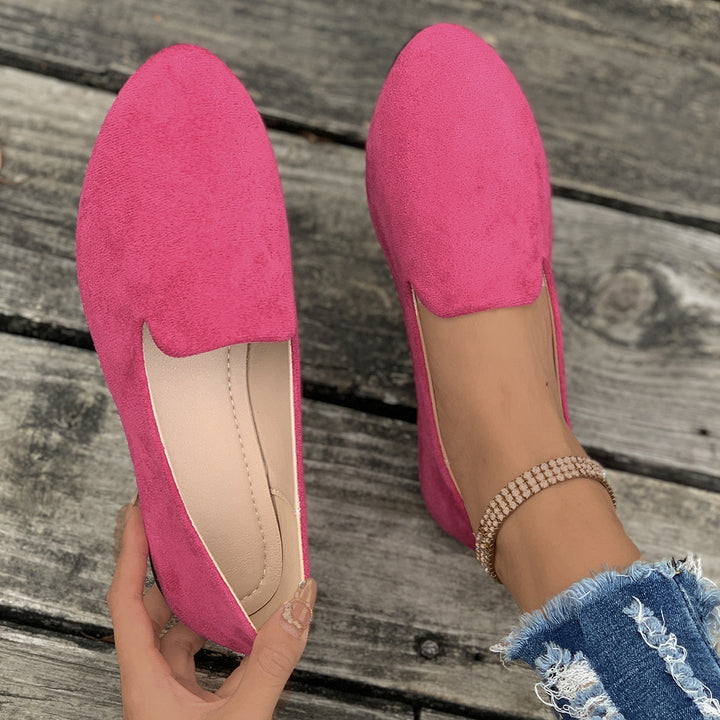 Dame komfortable slippers i elegant design med blød overfladestruktur Stilla