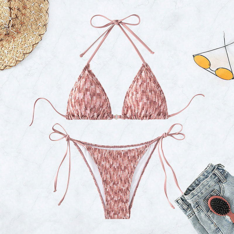 Dame triangel-bikini med justerbare stropper og elegante flæsedetaljer Skovae