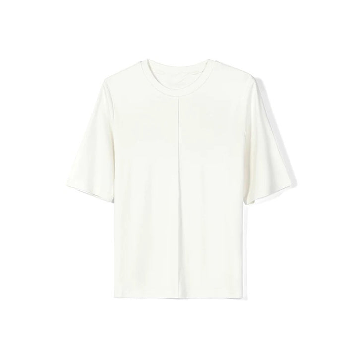Dame T-shirt med afslappet pasform og moderne detaljer Stilla