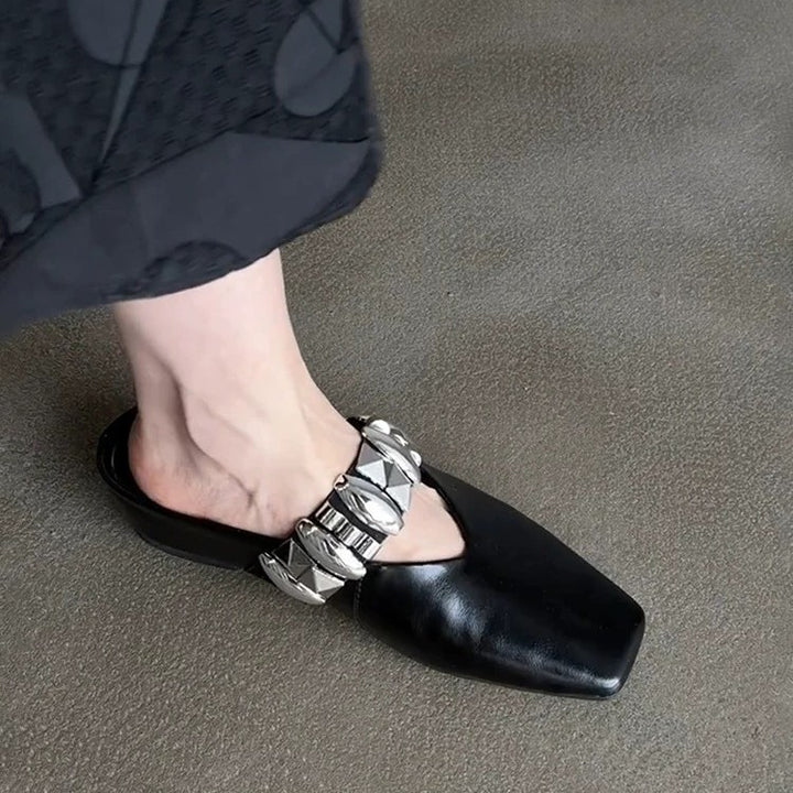 Dame Elegant Slingback-Pantolette med fashionabel metalakcenter Stilla