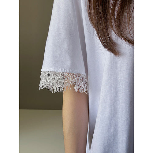 Dame Oversized T-shirt med sarte spidsede detaljer og V-udskæring Stilla