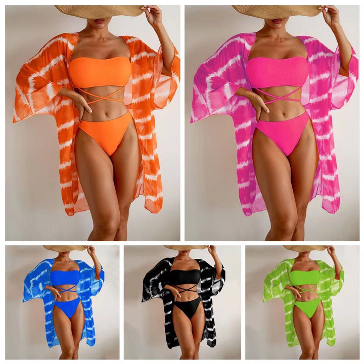 Dame Strandkimono med kontrasterende cut-outs og sommerligt design Stilla