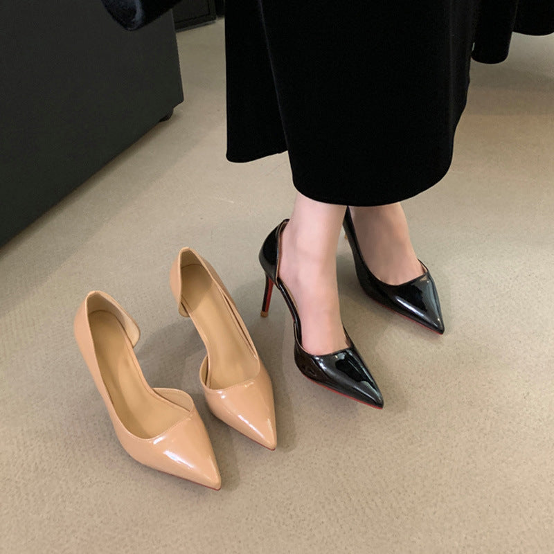 Dame spidse pumps med forførende slingback-design og elegant højglansfinish Stilla