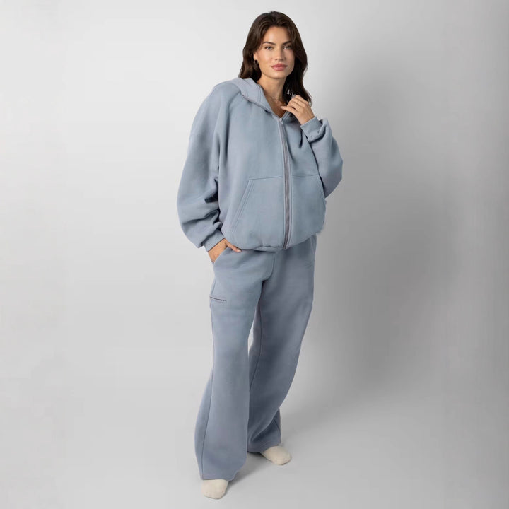 Dame sporty fleece sæt med høj krave og praktiske lommer Skovae