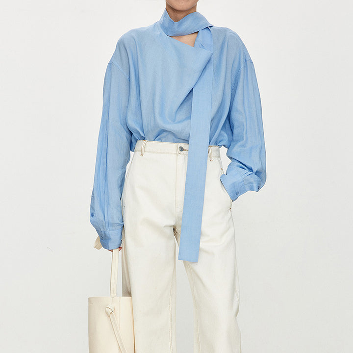 Damebluse med asymmetrisk krave og afslappet snit Stilla