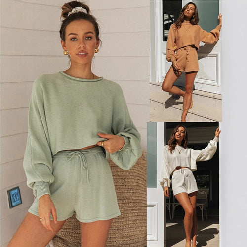 Kvinders afslappede fritidssæt med cropped sweater og shorts Stilla