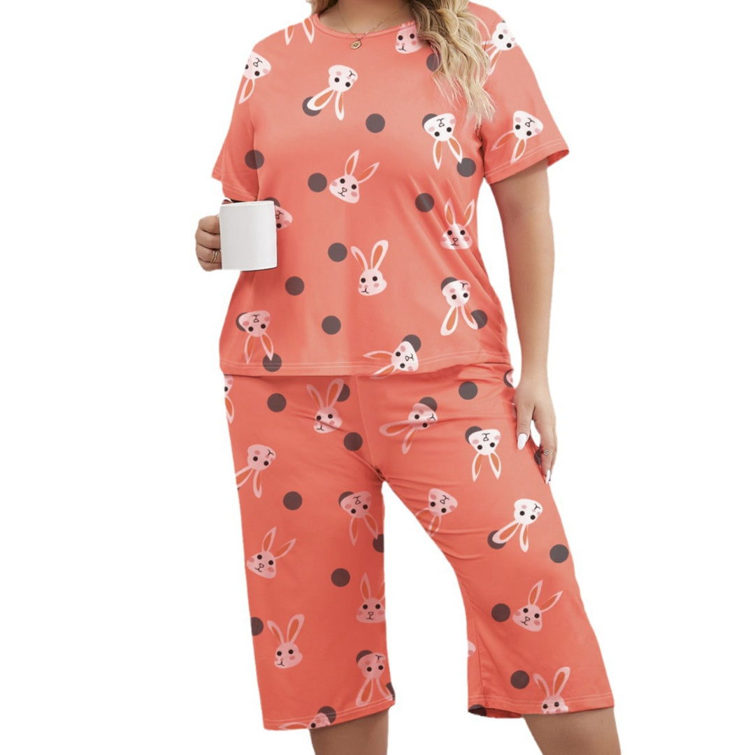 Dame kort pyjamasæt med legende kaninmotiv og generøs pasform Stilla