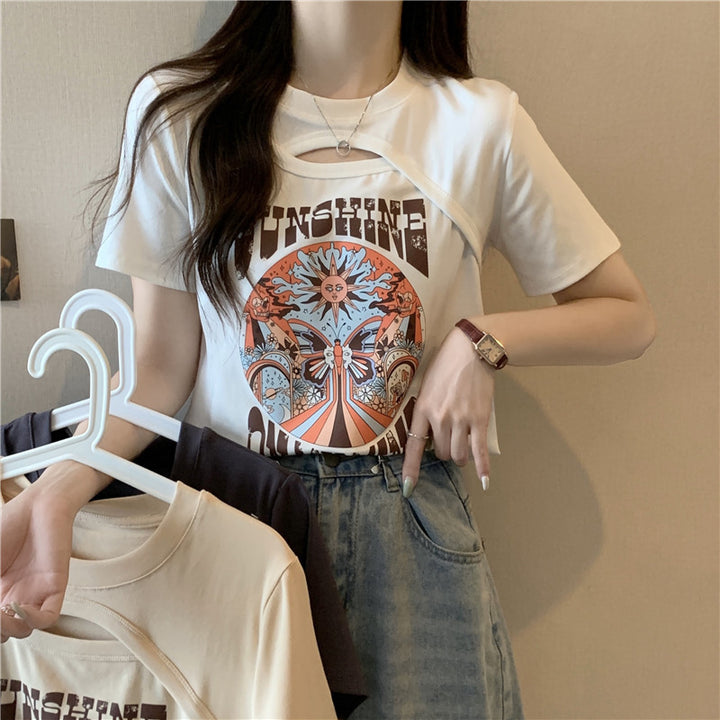 Femme Kunstnerisk Grafik-T-shirt med unikt udskæring detalje Stilla