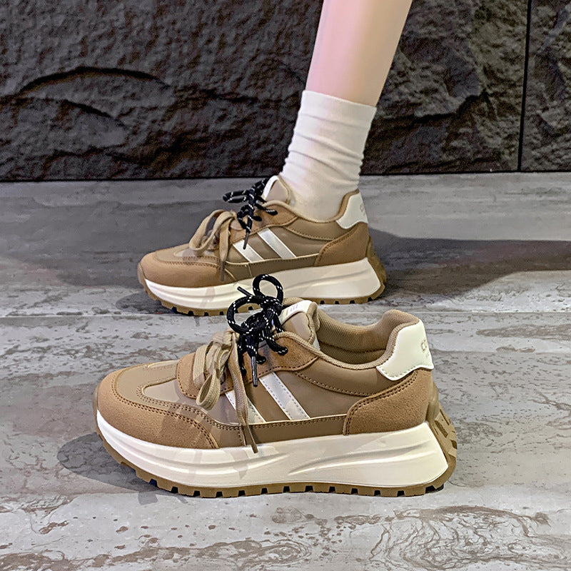 Dame platform sneakers med moderne design og sporty dæmpningsteknologi Stilla