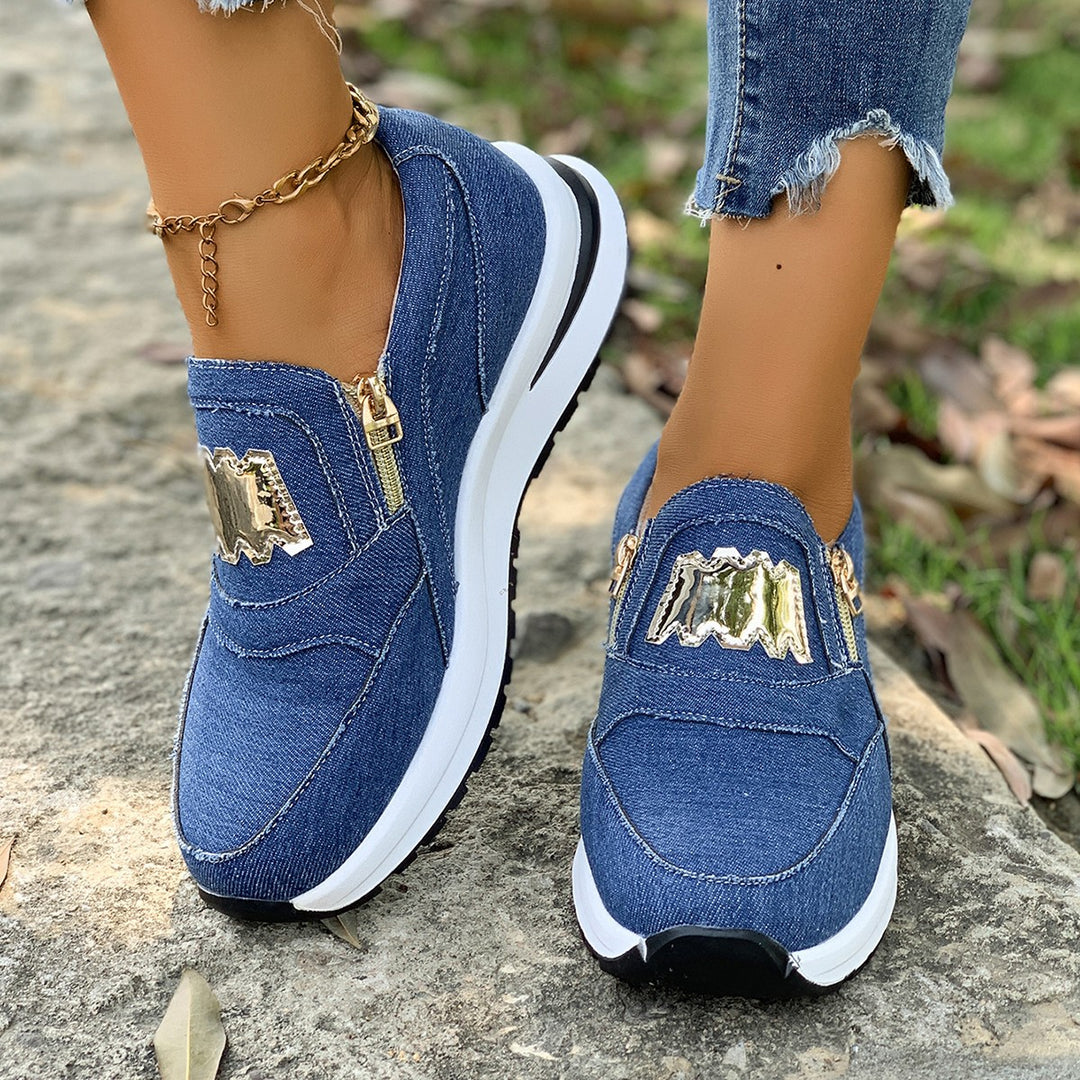Dame Sportliche Slip-On Sneakers med stilfuld guldaccent og behageligt dæmpningssystem Stilla