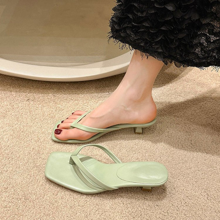 Dame flade tæerne sandaler med elegant rem design og komfortabel sål Stilla