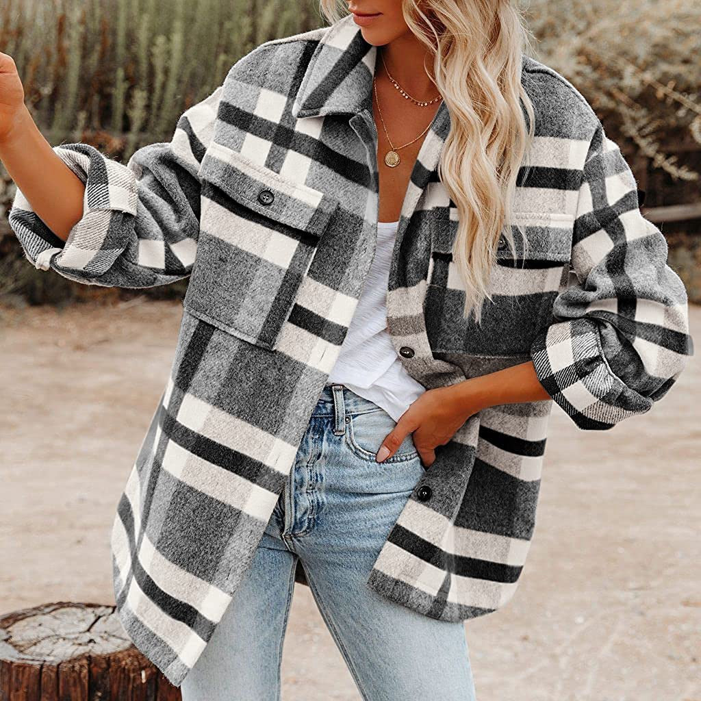 Dame Flannel Overshirt med ternet mønster og praktiske brystlommer Stilla